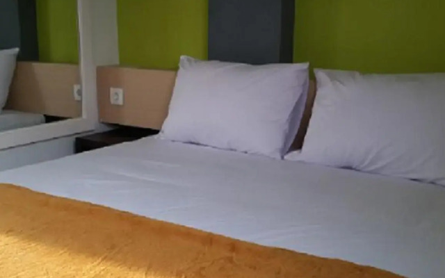 Save Hotel