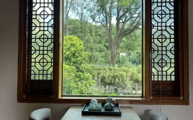 Yingxi Peak Forest Corridor Cuiying Residence – Balcony – Qingyuan