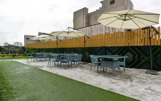 Oyo 46208 Hotel Park Land