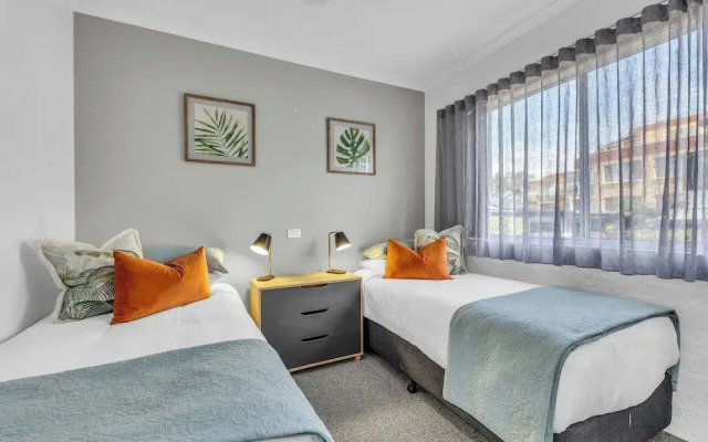 The Palms Apartments