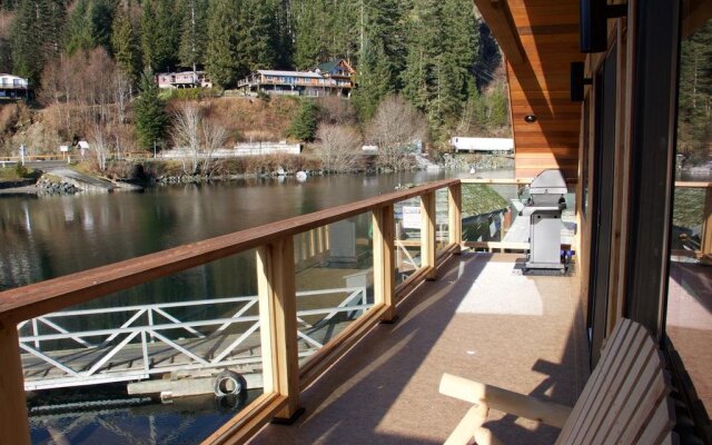 Brown's Bay Resort