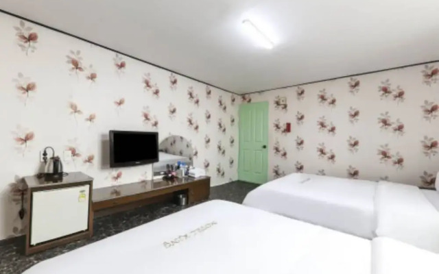 Gunsan King Motel