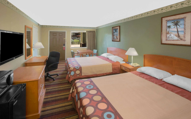 Super 8 by Wyndham Shreveport