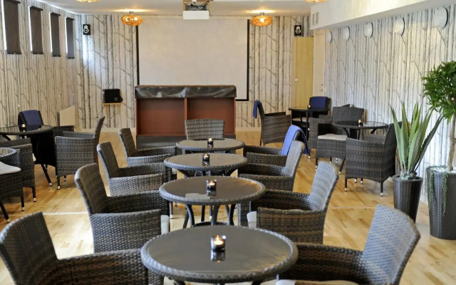 Öster Malma Vandrarhem - Hostel