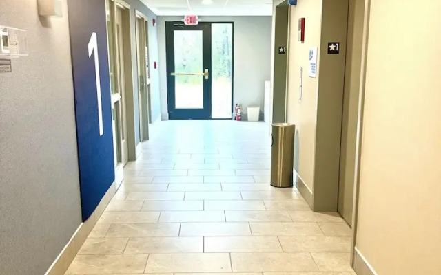 Holiday Inn Express Madison