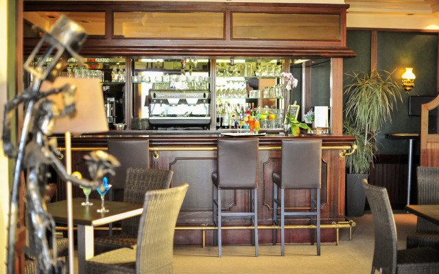 Hôtel Vacances Bleues Villa Caroline