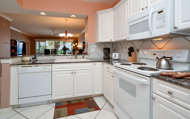 Tides Beach Club 5-354 by Vtrips