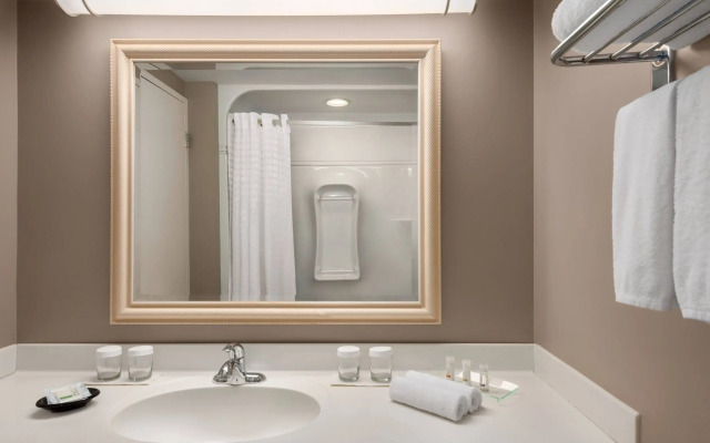 Royal Hotel Calgary, Trademark Collection by Wyndham