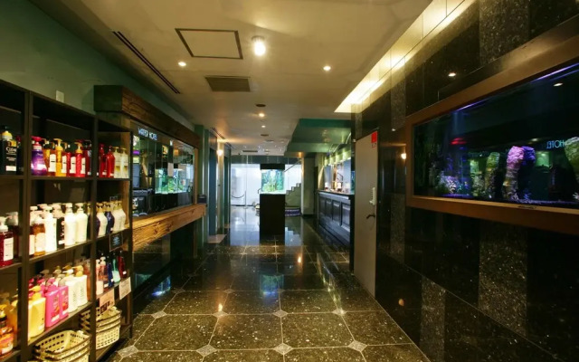 Iwatsuki Waterhotel Mw - Adult Only