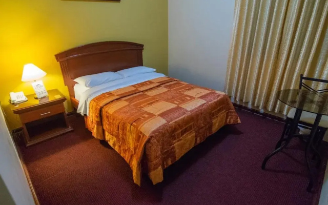Hotel Sierra Dorada