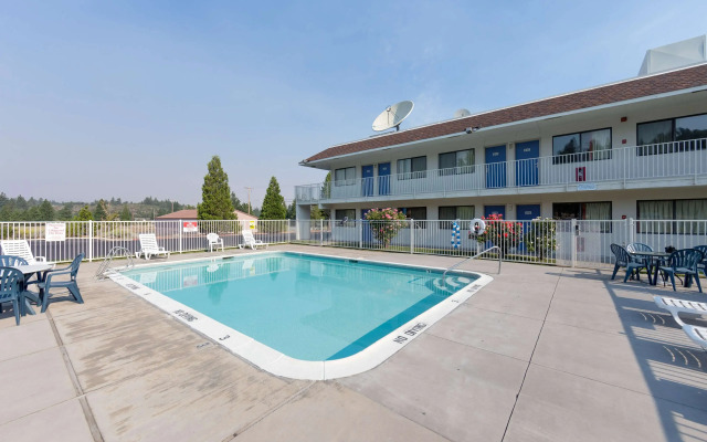 Motel 6 Weed - Mount Shasta