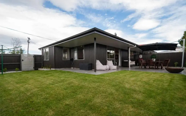 Luxury Rata Apartment - B