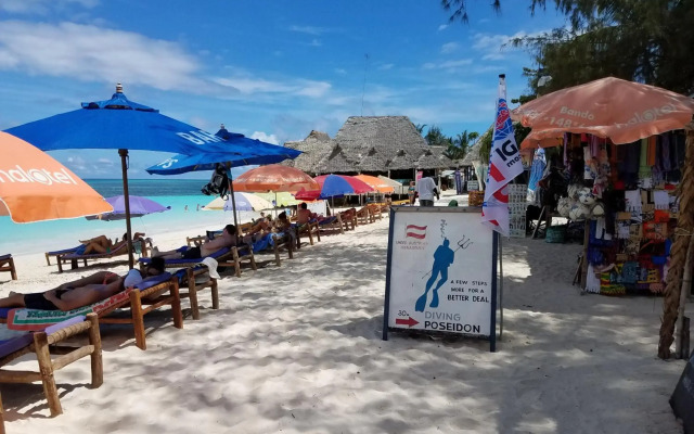 Baraka Beach Bungalows