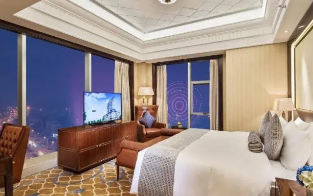 Zhixin Holiday Hotel