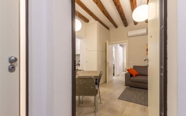 San Stae Charming Apartment