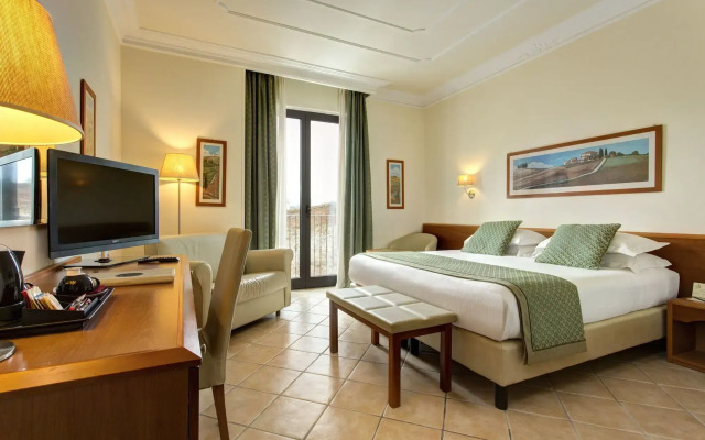 Hotel Athena