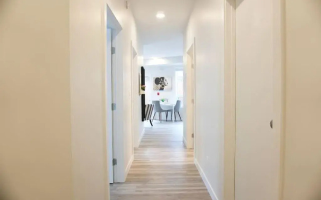 Premium Modern Condo Top Location 2Bed