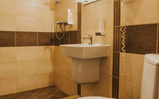 Complex turistic Han Pescaresc