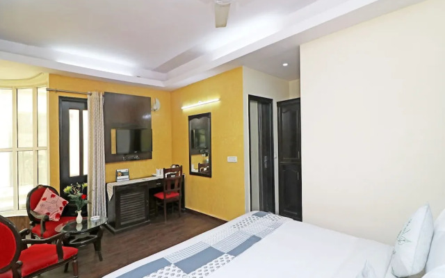 OYO 13451 Star Corporate Avenue