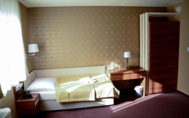 Hotel Hron