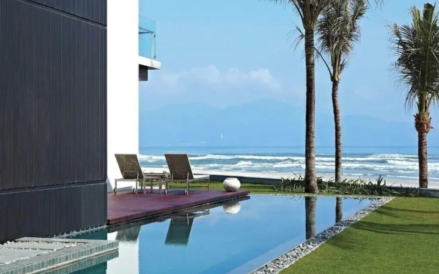 Beachfront Villa in Danang Resort & Spa