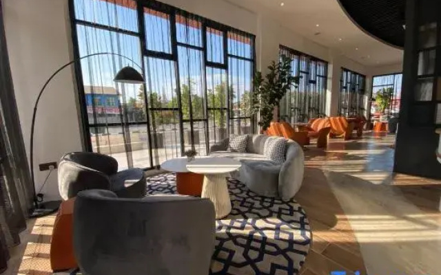 OTEL Hotel Suite