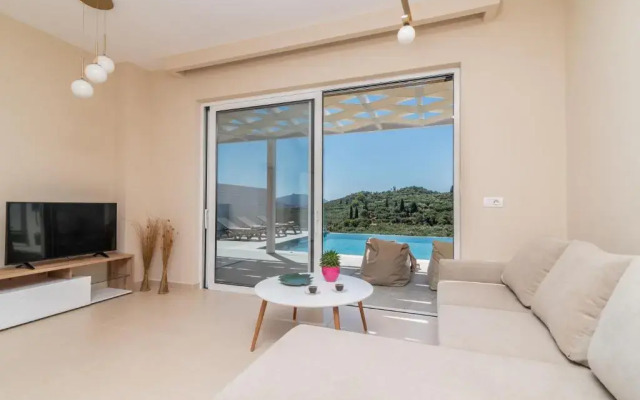 Spartakos Luxury Villa 2