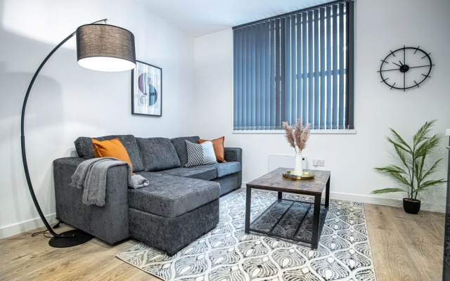 Luxe Apts PBoro Parking-Gym-Cinema