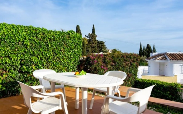 House - 3 Bedrooms with Pool, WiFi and Sea views - 107890