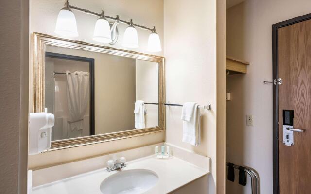 Quality Inn Cedar Rapids South