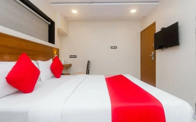 Hotel Qubestay Airport