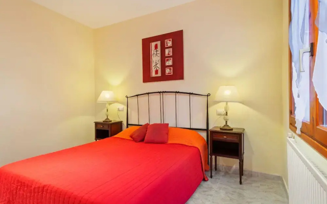 Cosy Holiday Home in Sant Pere Pescador With Private Swimming Pool - фото 2