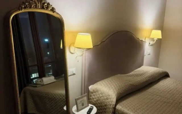 La Boutique by Rjgal