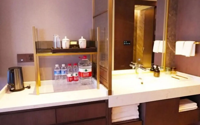 Zhen an Golden Resource Hotel