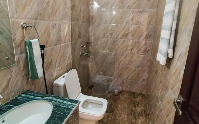 Goroomgo Anugraha Homestay Ramnagar