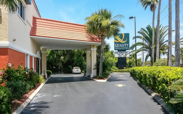 Quality Inn & Suites St Augustine Beach Area