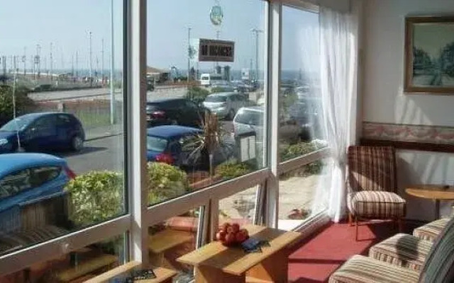 The Pilatus - Guest house