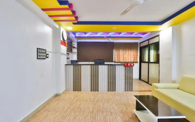 Hotel Day Night Stay By OYO Rooms