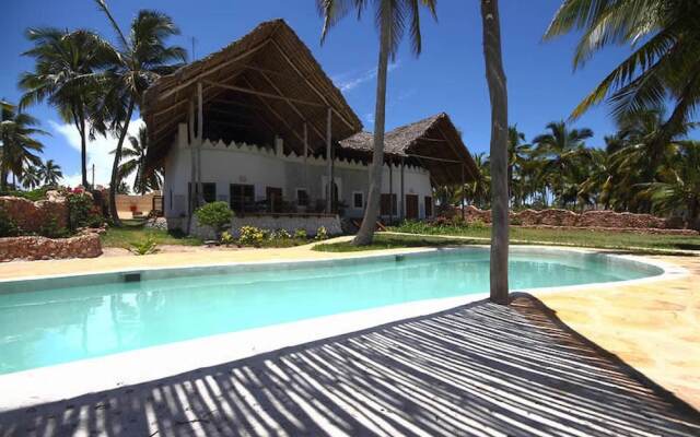 Beach House Michamvi