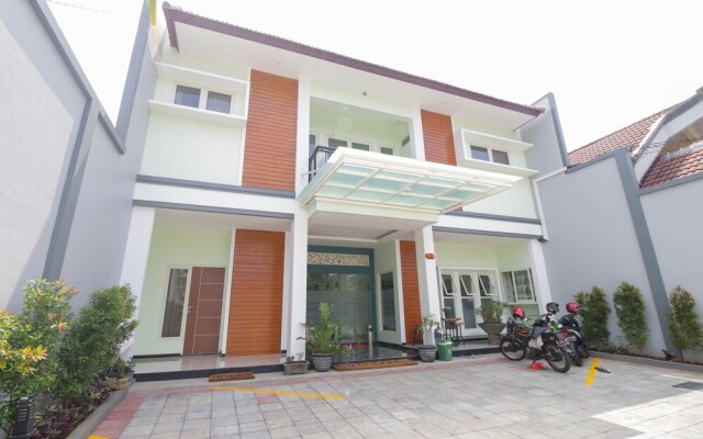 Airy Syariah Dukuh Pakis Dua 19b Surabaya