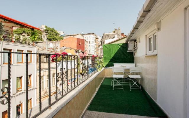 Taksim Neo Pera Suites