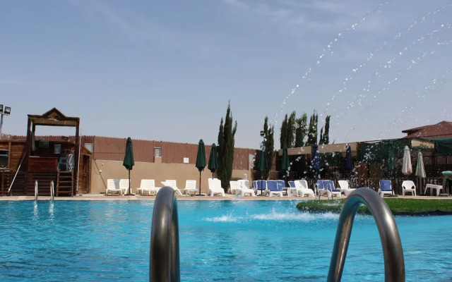 Al Baiara Resort