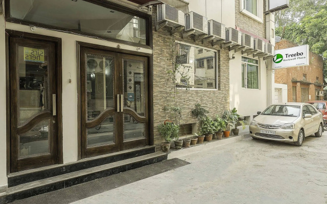 Treebo Rockwell Plaza