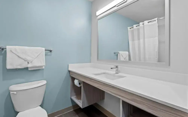 Woodspring Suites Coralville Iowa City