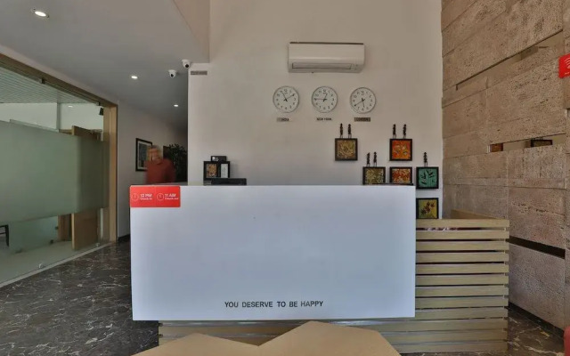 OYO Townhouse 27926 Sector 66 Noida