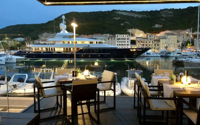 Le Centre Nautique Suites