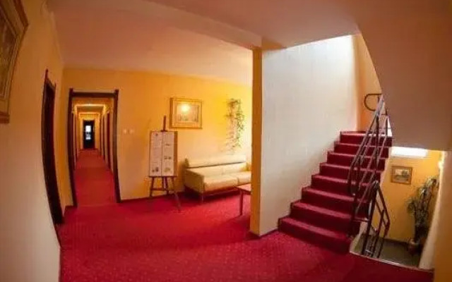 Hotel 3