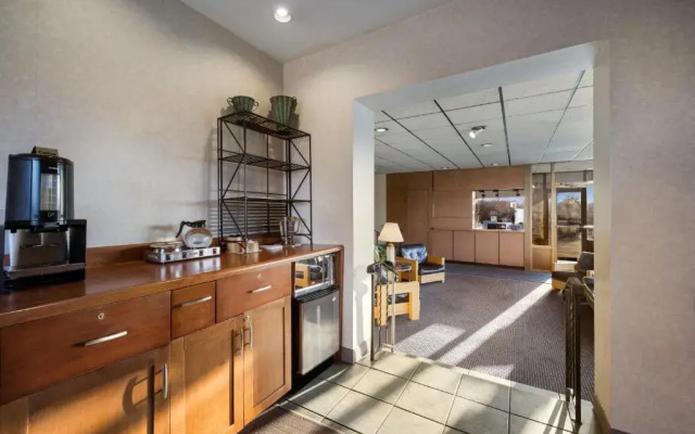 Gateway Inn