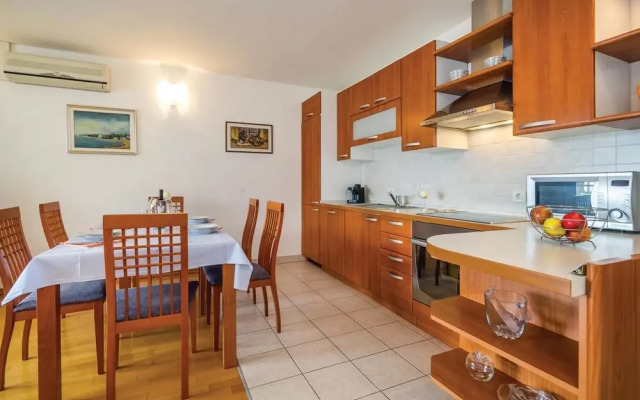 Stunning Home in Crikvenica With Wifi and 3 Bedrooms
