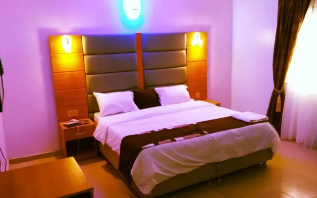 De'Bliss Gold Hotel & Suite
